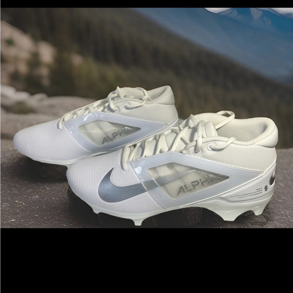 Nike Alpha Menace 4 Pro Men’s Football Cleats Size 11.5